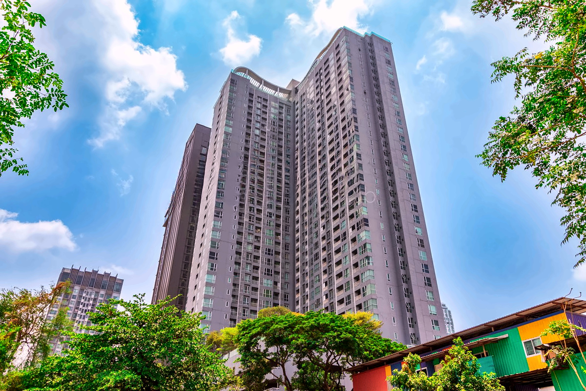 Exterior or project image for Rhythm Sukhumvit 50 in Bangkok