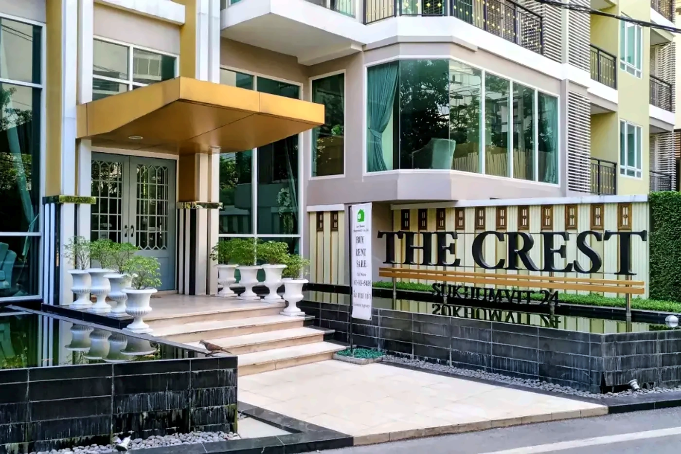 Exterior or project image for The Crest Sukhumvit 24 in Bangkok
